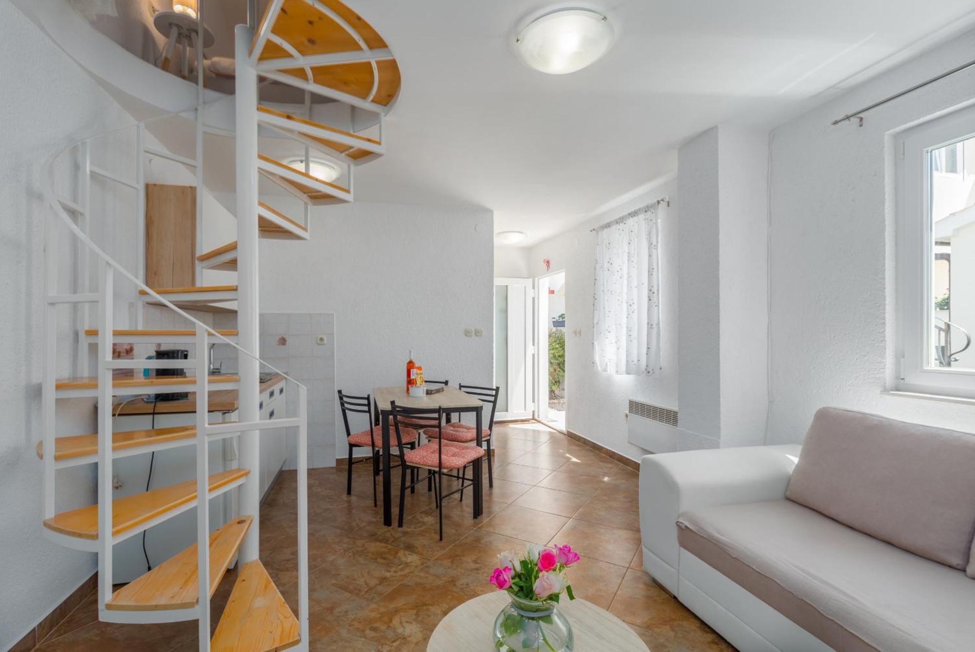 Apartment Leni Near Beach Porec Exterior photo
