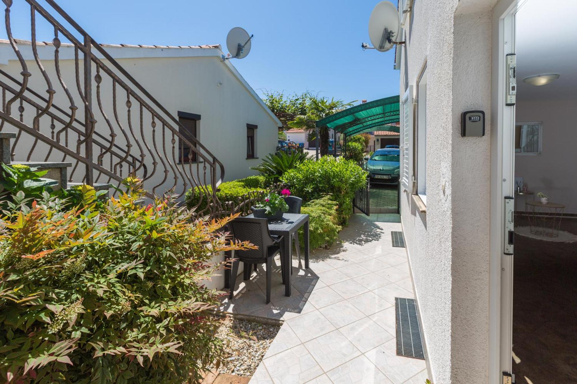 Apartment Leni Near Beach Porec Exterior photo